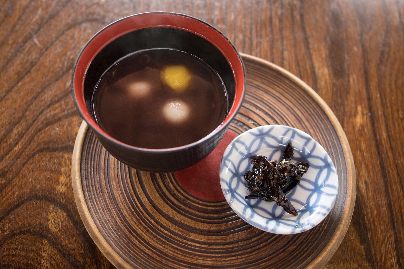 Kuri Zenzai (Sweet Azuki Bean Soup with Chestnuts)
