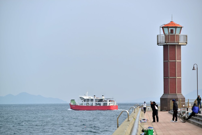 Meon sails directly to Ogijima Island.