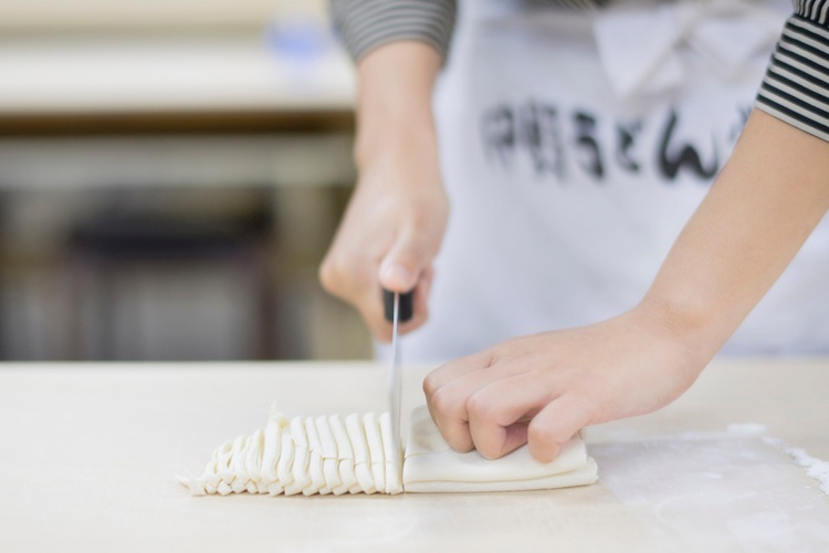 作って学んで味わって、今日からわたしもうどん職人！？