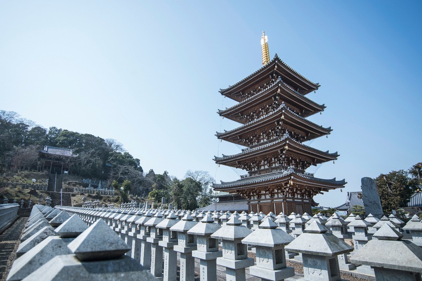 仏生山法然寺五重塔