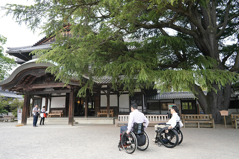 高松市栗林公園の商工奨励館はバリアフリー