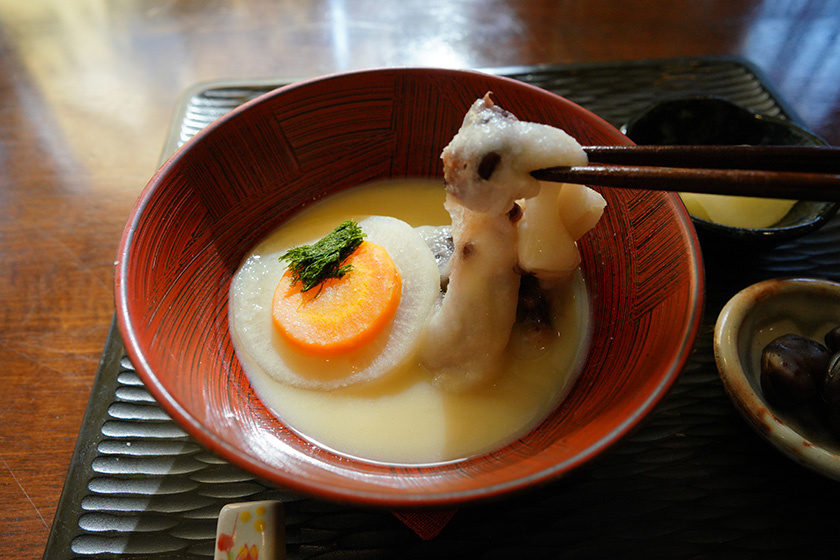 餡入り餅の雑煮