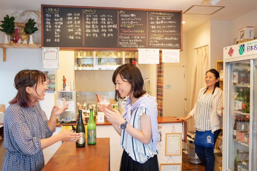 日本酒専門店 澄酒／立ち呑み部 すきまでセレクトしてもらったお酒を味わう