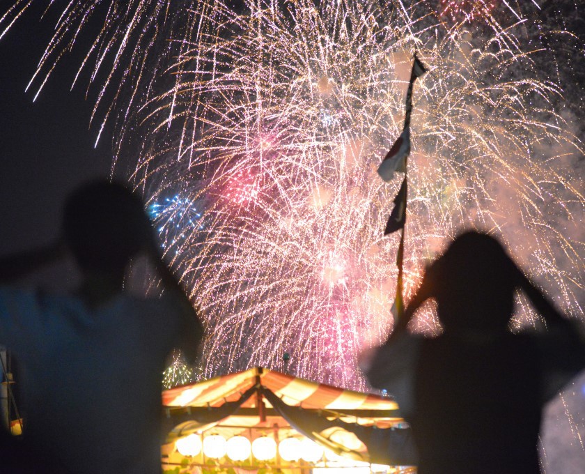 香川県指定無形民俗文化財「庵治の船祭り」の花火