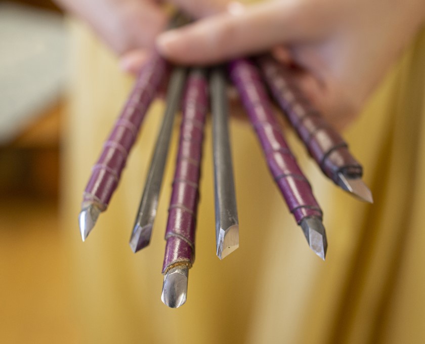 香川漆芸の蒟醤の技法に使用する蒟醤剣（きんまけん）