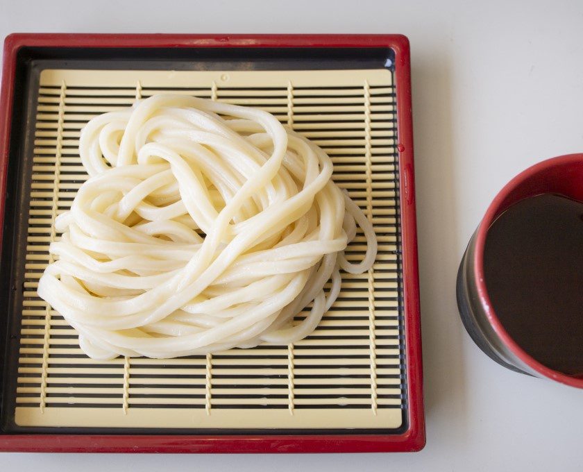 香川の讃岐うどん「ざる」