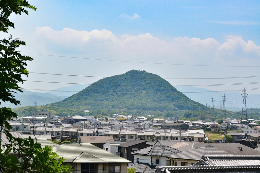 高松の「おむすび山」