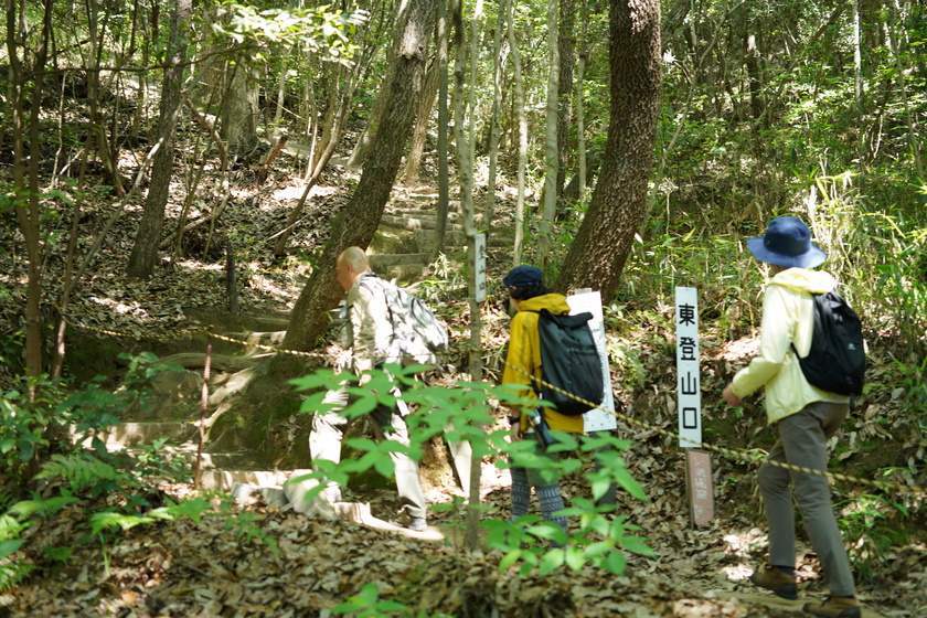 由良山東登山道