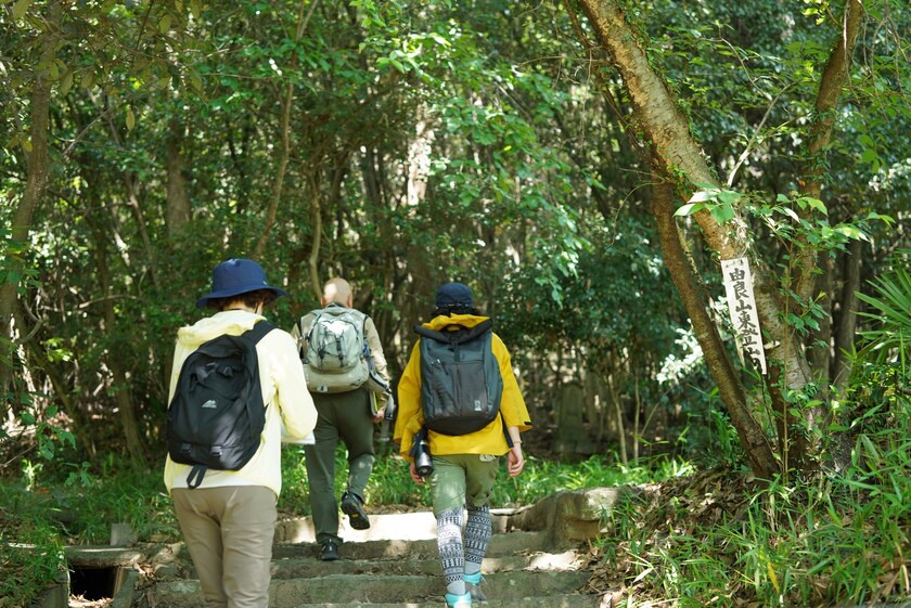 由良山登山道の入り口